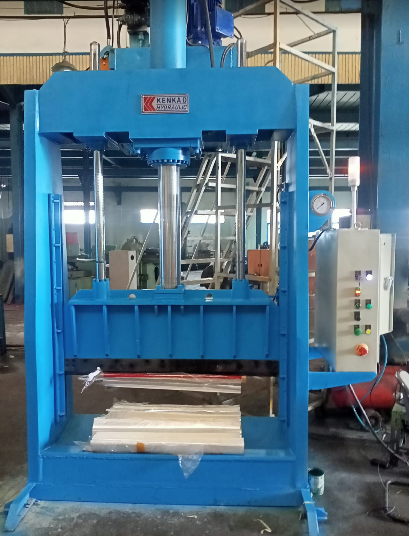 heavy-hydraulic-plastic-cutter-40t